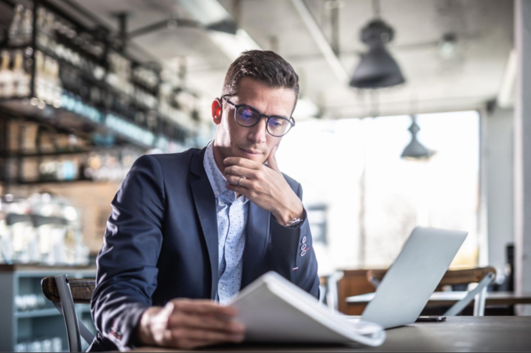 Educación bancaria moderna y accesible